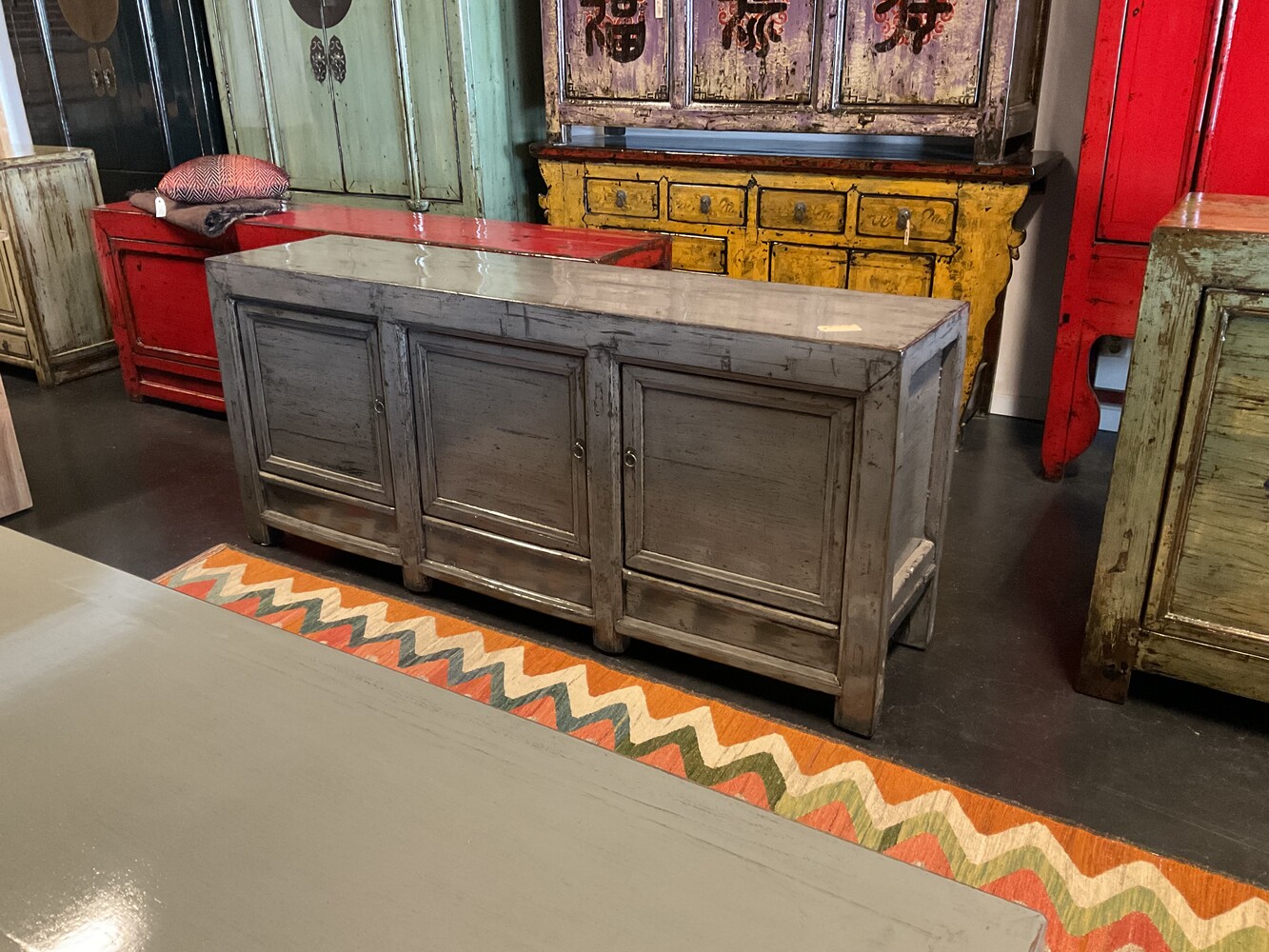 3 deurs dressoir gelakt hoogglans