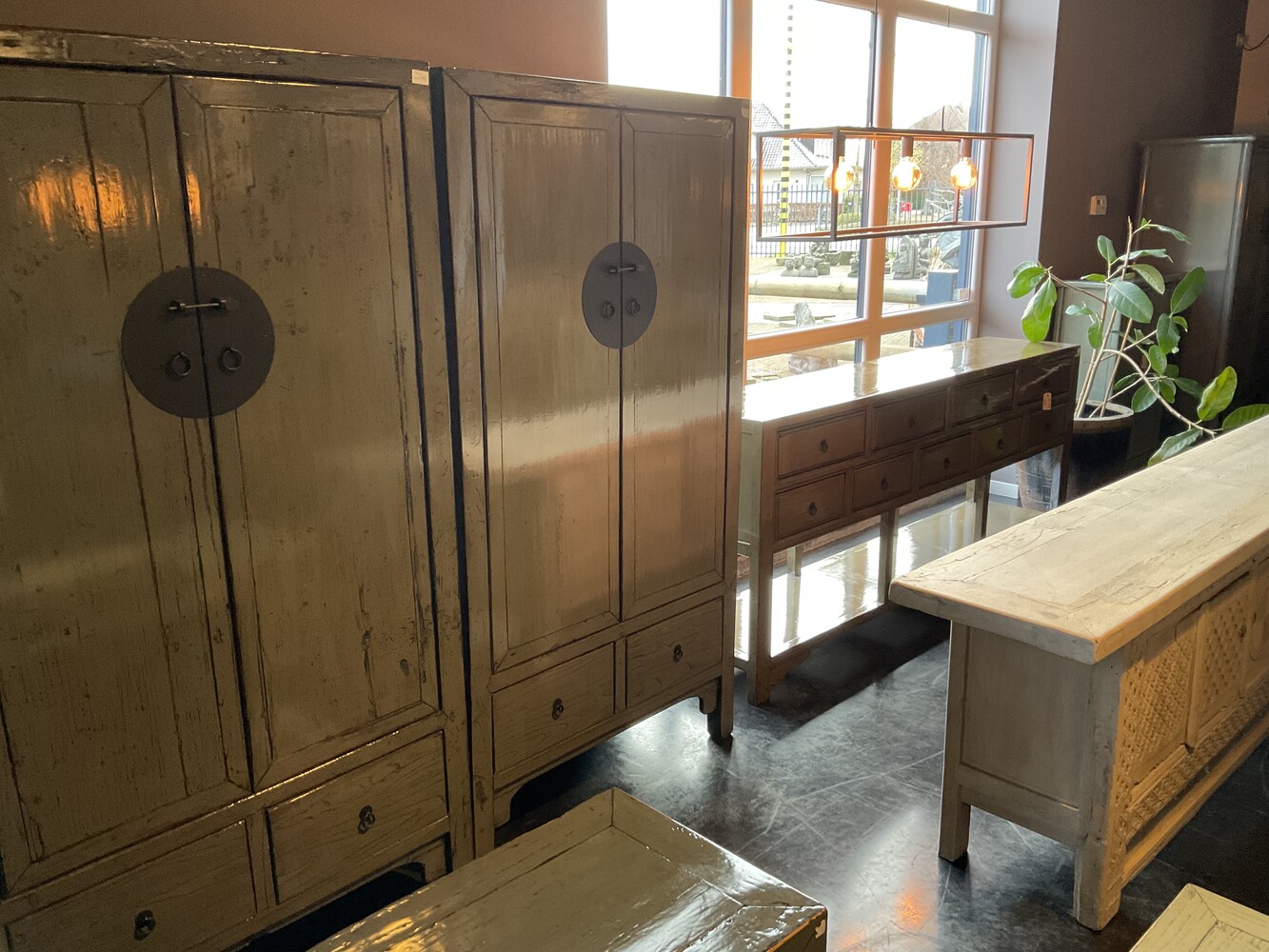 Chinese Hoogglans Kast