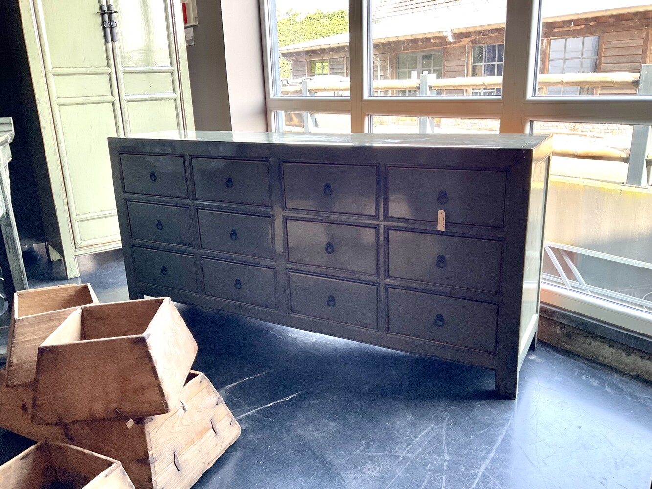 Dressoir 12 laden gelakt hoogglans