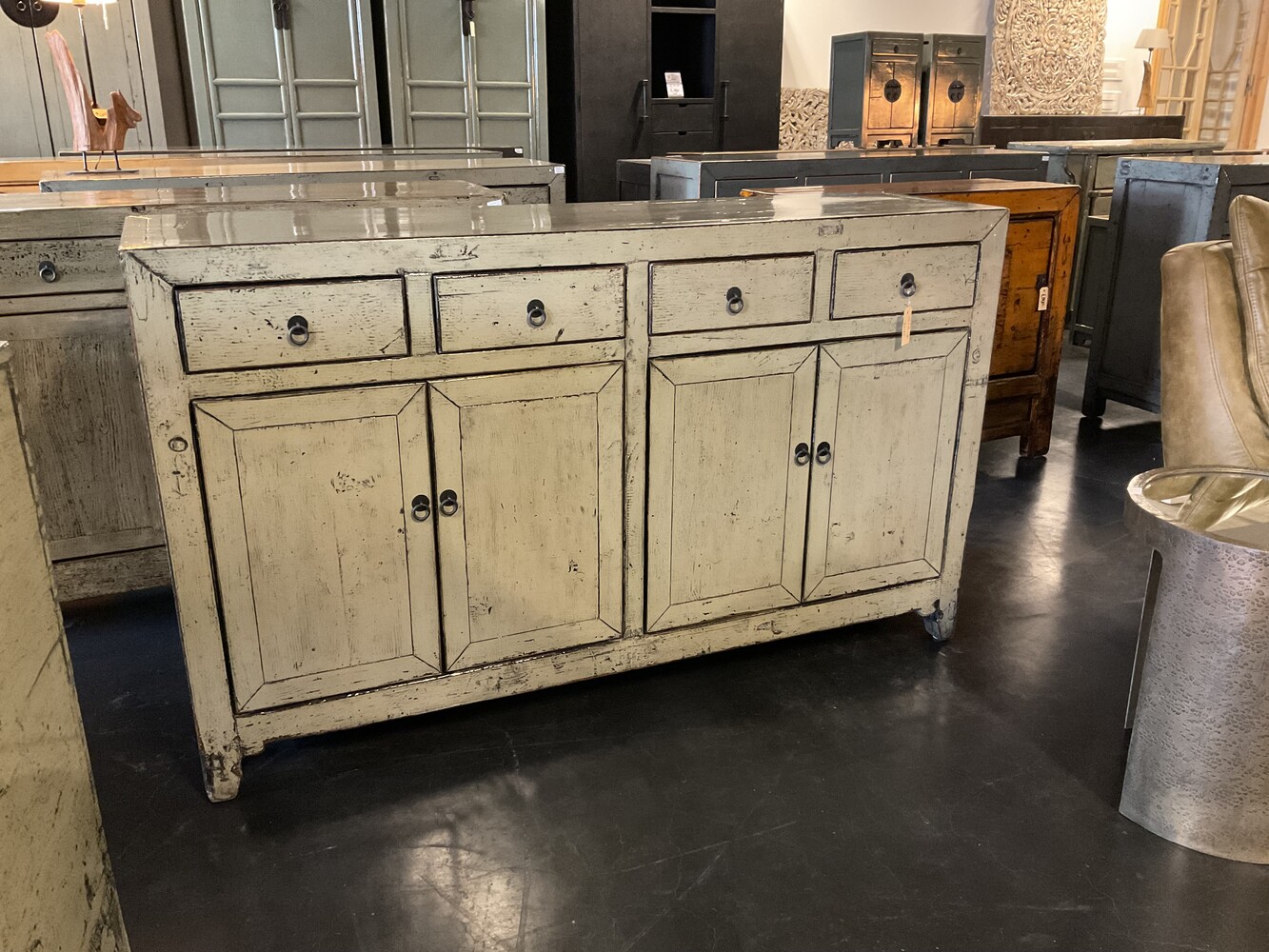 Dressoir klein 4 deuren en 4 lades