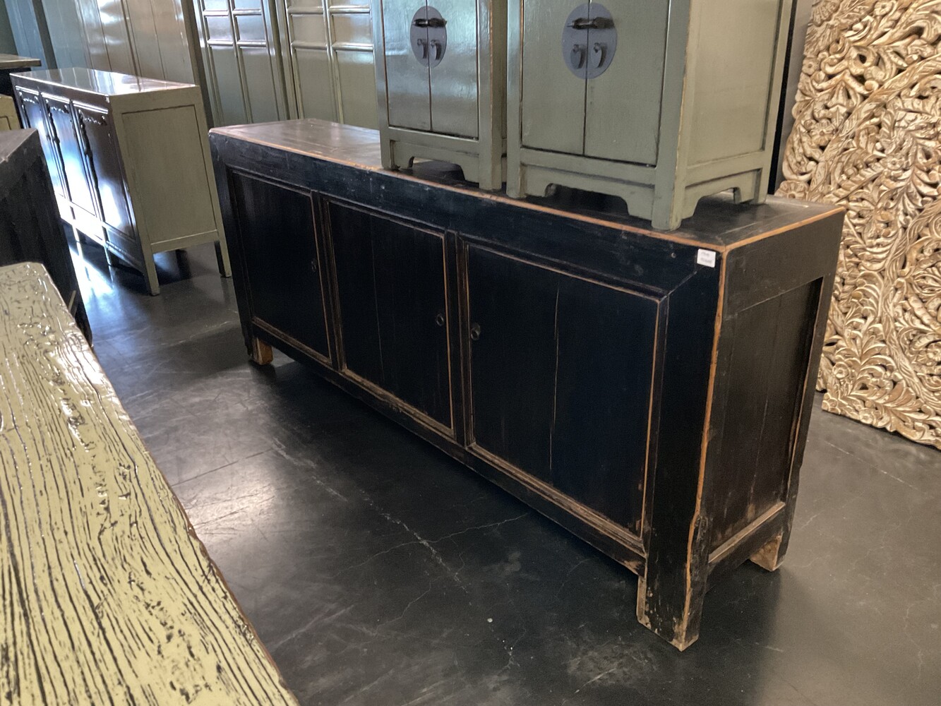 Dressoir oud 3 deuren sober landelijk