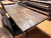 Eettafel Boomstamtafel rustiek eiken