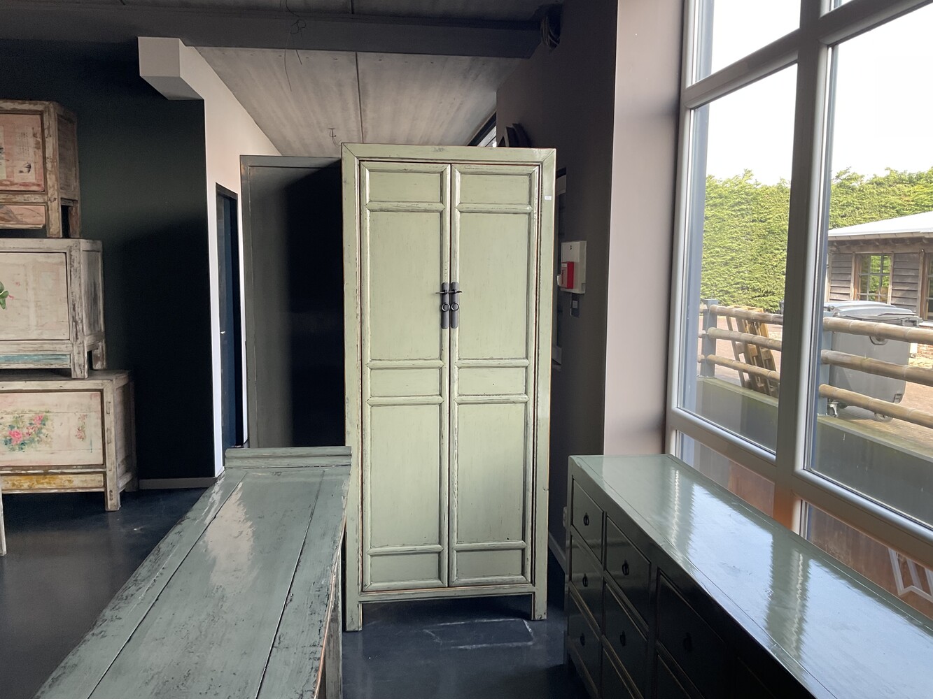 Kast gelakt hoogglans