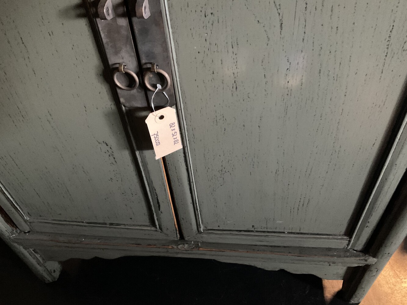 Klein kastje gelakt 2 deurs