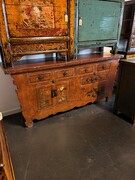 Oud Chinees dressoir