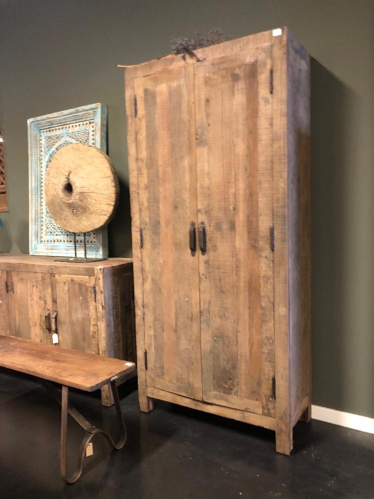 Toneelschrijver Antagonist Knorretje Stoere Kast Truckwood - Railwood 2 deurs - Stoere landelijke kasten in sobere woonstijl vind je in Kessenich - Landelijk en stoer wonen begint gewoon in Kessenich - Colonial Warehouse Toneelschrijver Antagonist Knorretje Stoere Kast Truckwood - Railwood 2 deurs - Stoere landelijke kasten in sobere woonstijl vind je in Kessenich - Landelijk en stoer wonen begint gewoon in Kessenich - Colonial Warehouse