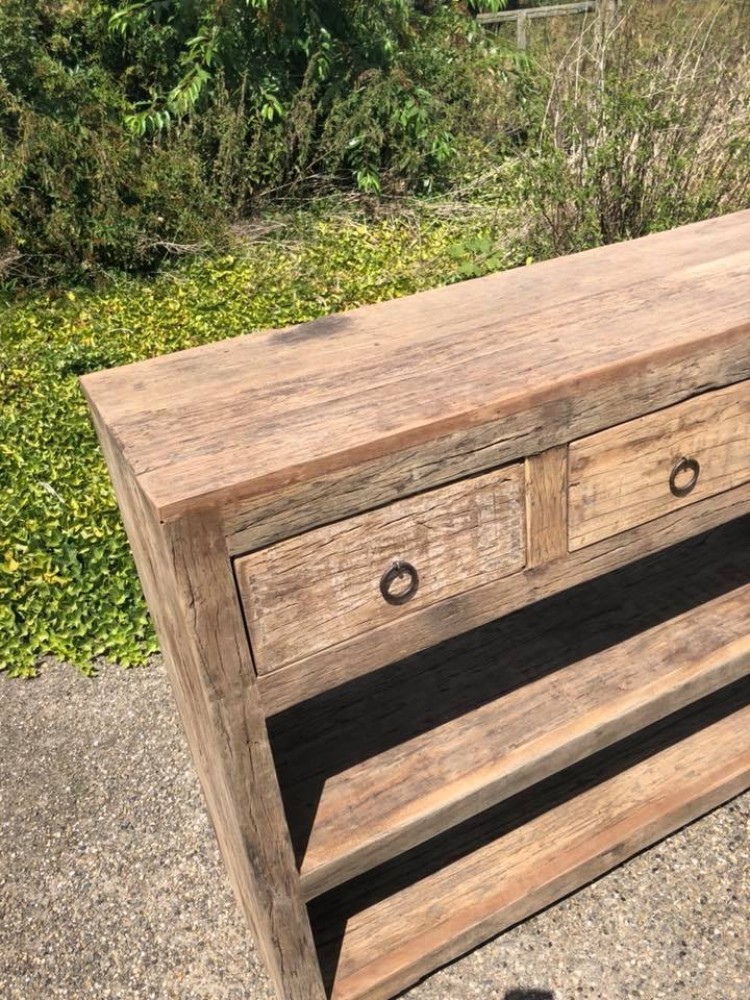 Stoere sidetable recycled 3 lades - Badkamer meubelen hout - Kasten gemaakt recycled hout vind je gewoon in Kessenich - Colonial Warehouse