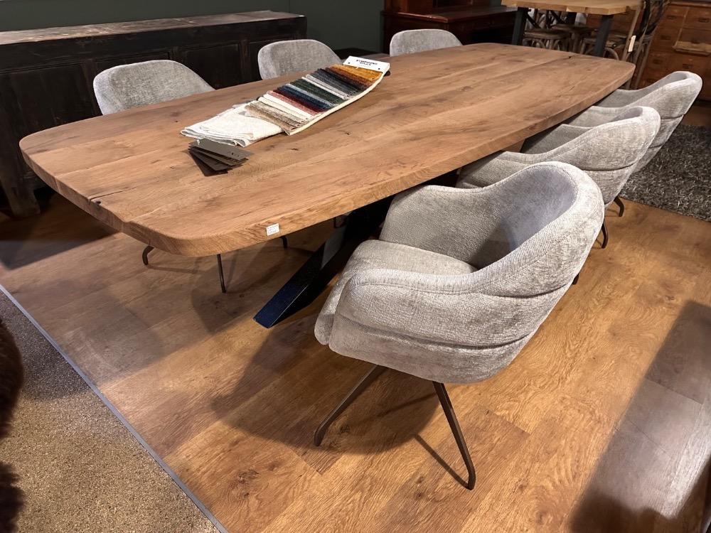 Tafel Deens ovaal gebakken eiken 6cm