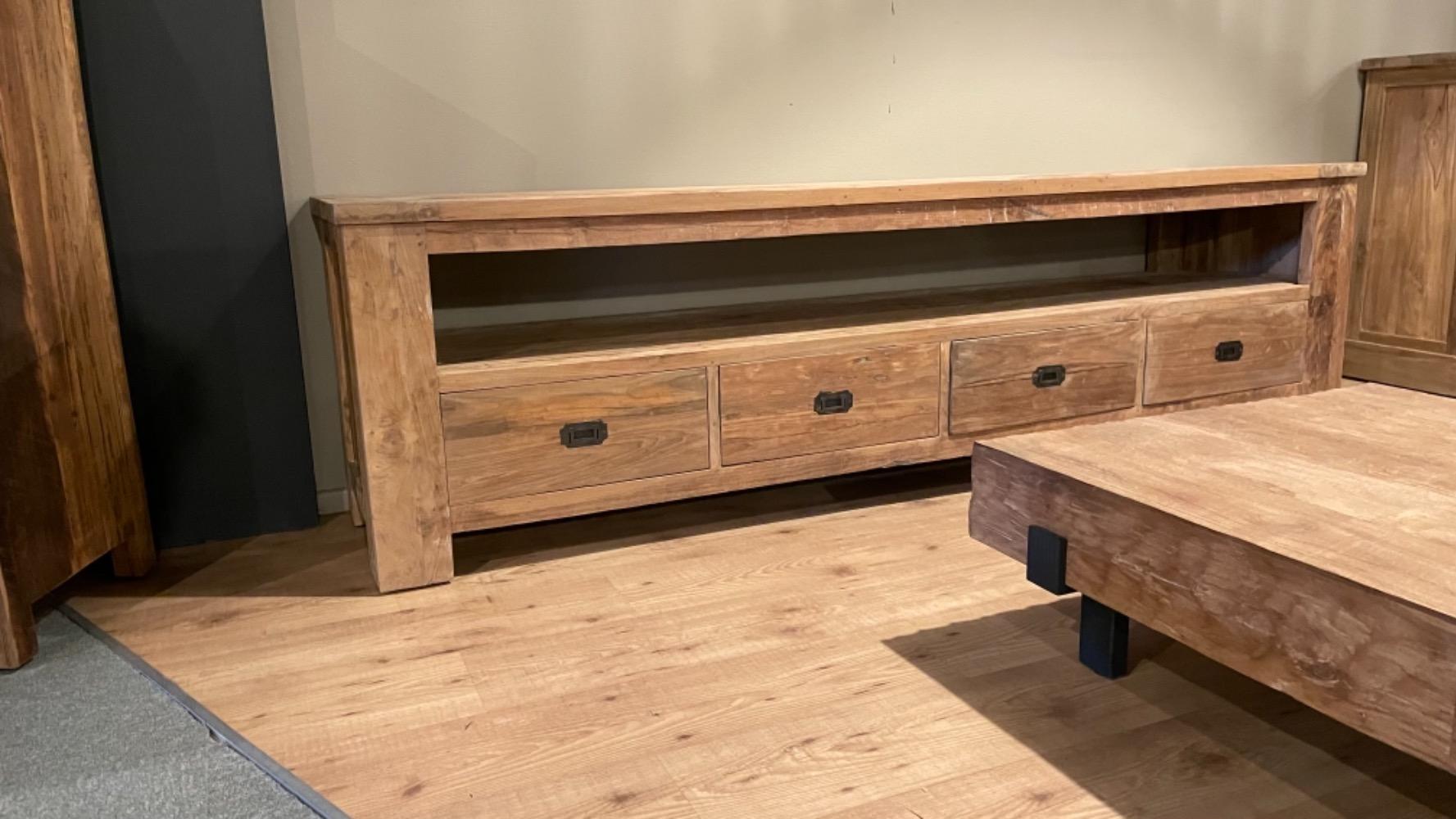 radar leerling zeven Tv dressoir Maine recycled Teak 180 - Landelijk stoer tv meubelen vind je  gewoon in Kessenich - Landelijk en stoer wonen begint gewoon in Kessenich -  Colonial Warehouse