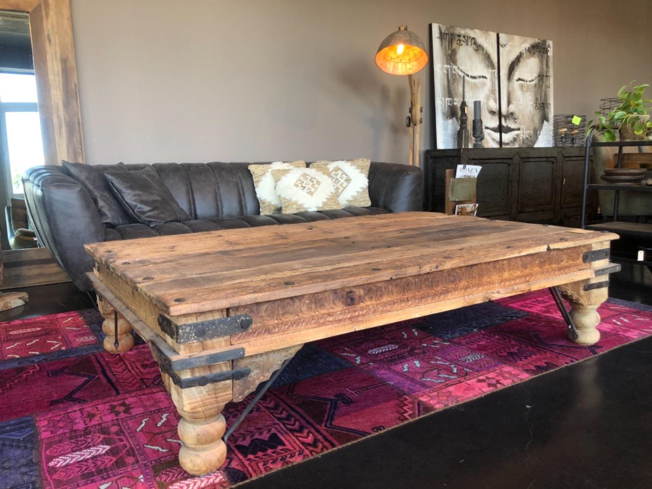 Unieke salontafel oud hout - Stoere Salontafels - Check de stoerste eetkamertafels in Kessenich Colonial Warehouse